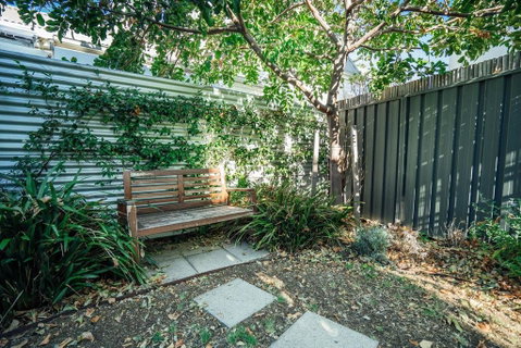Santorini On Seaview-Beachside Living - Sauna - Wifi - Accommodation Port Hedland 1