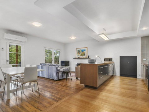 SEA CORNER - Anglesea - Accommodation Port Hedland 1