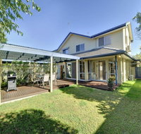 Sea Whispers  Fingal Bay - Accommodation Port Hedland