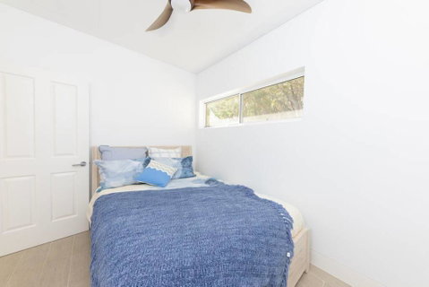 Seal Rocks Beach House ....Sugarloaf - Accommodation Port Hedland 3