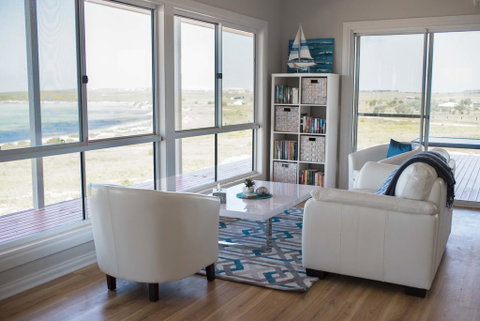 Shades Of Blue Eco Retreat - Accommodation Port Hedland 0