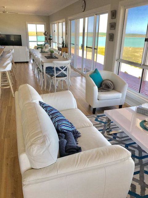 Shades Of Blue Eco Retreat - Accommodation Port Hedland 3