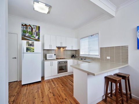 Short Street, 4, The Beach Cottage - Accommodation Port Hedland 2