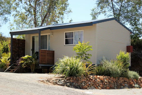 Silver Wattle Cabins - Accommodation Port Hedland 0