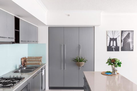 Sky River CBD Apartment - Accommodation Port Hedland 2
