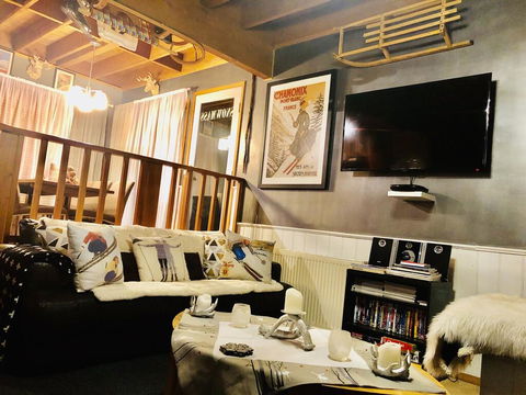 Snowmass Chalet - Accommodation Port Hedland 1