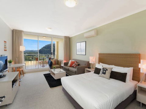 Soho - Ettalong Beach Resort - Accommodation Port Hedland 0