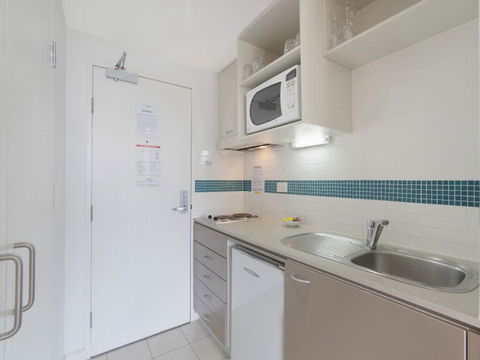 Soho - Ettalong Beach Resort - Accommodation Port Hedland 2