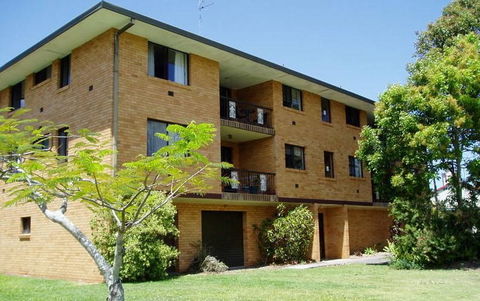 Spacious 2 Bedroom Beach Side Apartment - Close To Shopping Centre With Coles, Health Food Shop, Sushi, Pizza, Cafes, Hairdresse - Accommodation Port Hedland 1