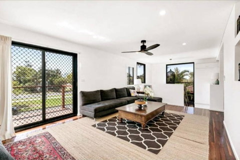 Spacious 2 Bedroom Townhouse In Southport - Accommodation Port Hedland 0
