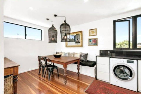 Spacious 2 Bedroom Townhouse In Southport - Accommodation Port Hedland 2