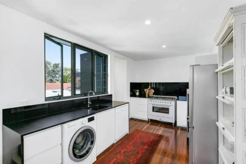 Spacious 2 Bedroom Townhouse In Southport - Accommodation Port Hedland 1