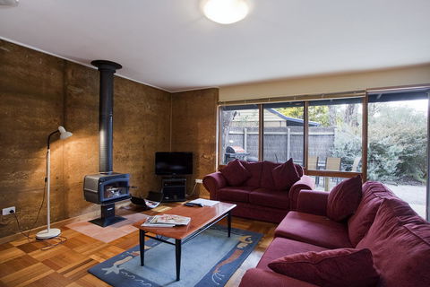 Split Point Cottages - Accommodation Port Hedland 0