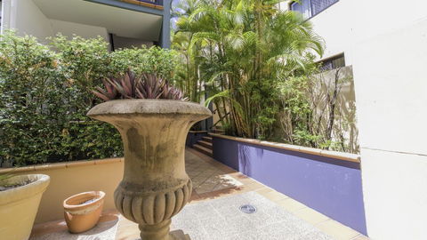 Spring Hill With Pool - Accommodation Port Hedland 1