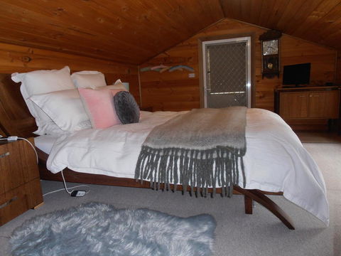 Springmead Rustic Cabin - Accommodation Port Hedland 2
