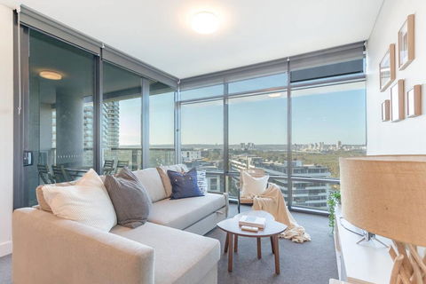 Stunning Apt Nearby ANZ Stadium Wt Free Parking - Accommodation Port Hedland 0