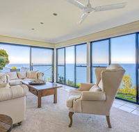 STUNNING CLIFF TOP HOME // POOL  GAMES - Accommodation Port Hedland