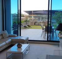 Stunning Riverside Apartment near MCEC and Casino - Accommodation Port Hedland