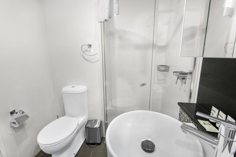 Stunning Views On The 41st Floor - Accommodation Port Hedland 3