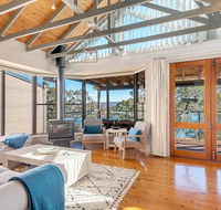 STUNNING WATERFRONT ESCAPE AT DALEYS POINT - Accommodation Port Hedland