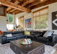 STYLISH  RELAXED LAKE HOME // NARRABEEN - Accommodation Port Hedland