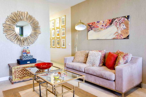 Stylish 1 Bedroom Apartment Amazing City Views - Accommodation Port Hedland 0