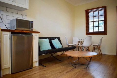 Stylish Cute Cottage In McMahons Point - Accommodation Port Hedland 0