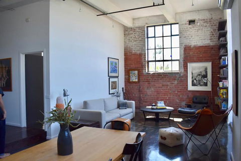 Stylish Warehouse Conversion In The Heart Of Fitzroy - Accommodation Port Hedland 0