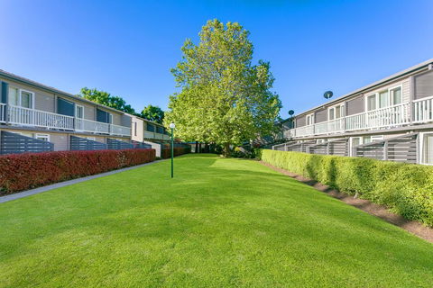 Summer East Apartments - Accommodation Port Hedland 0