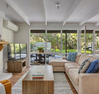 SunnySide at Sorrento walk to beach  village - Accommodation Port Hedland