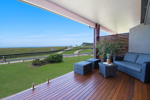 Sunrise Reef Unit 2 - Lennox Head - Accommodation Port Hedland 0