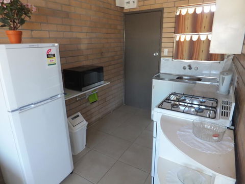 Sunrise Units - Accommodation Port Hedland 3