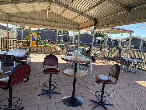 Sunshine Gardens Bourke Resort - Accommodation Port Hedland 1