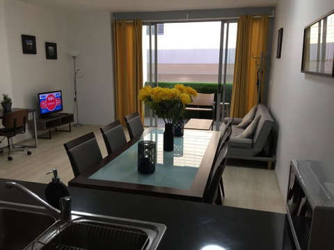 Sydney CBD Family Home - Accommodation Port Hedland 3
