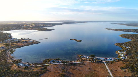 Tall Pines Beach House At Mount Dutton Bay (part Of Coffin Bay Waterways) - Accommodation Port Hedland 0