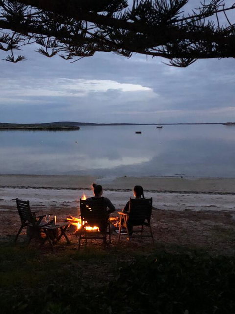 Tall Pines Beach House At Mount Dutton Bay (part Of Coffin Bay Waterways) - Accommodation Port Hedland 3