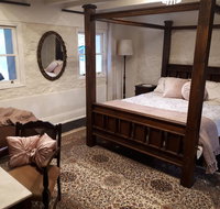 Tanilba House - Accommodation Port Hedland