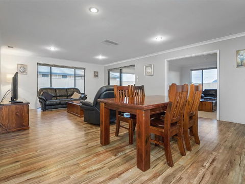 The Antonia Way - Accommodation Port Hedland 2