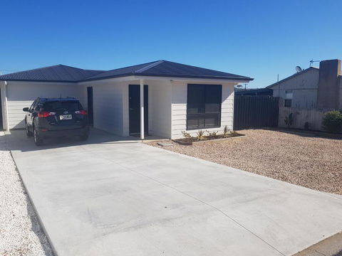 The Baltimore - Family Home Getaway - Accommodation Port Hedland 1