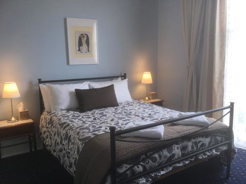 The Bank Guesthouse Glen Innes - Accommodation Port Hedland 1