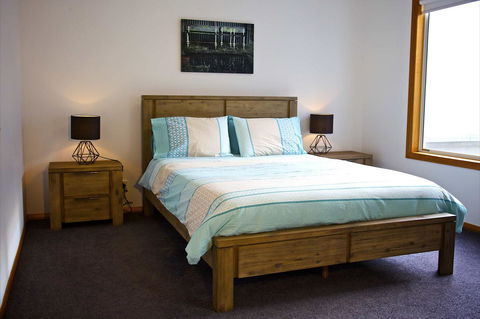 Penguin Beachfront Apartments - Accommodation Port Hedland 10