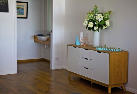 Penguin Beachfront Apartments - Accommodation Port Hedland 11