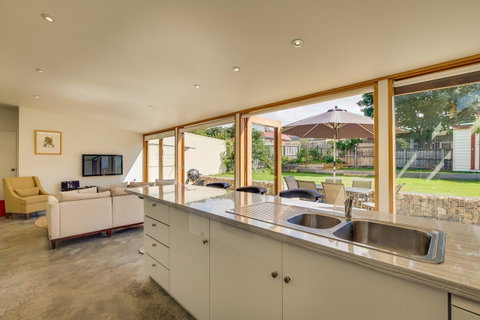 Brampton Cottage - Accommodation Port Hedland 18