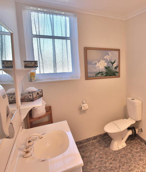 Stamps Of Stanley - Accommodation Port Hedland 22