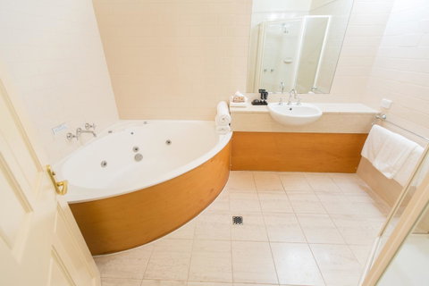 Strahan Village - Accommodation Port Hedland 23