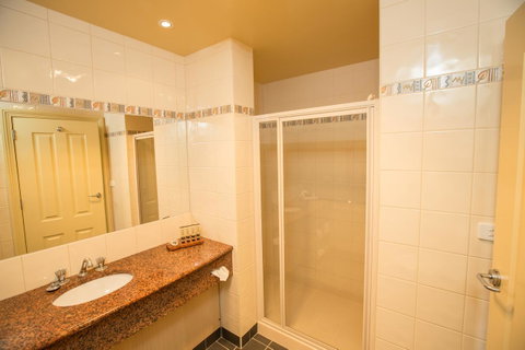 Strahan Village - Accommodation Port Hedland 39