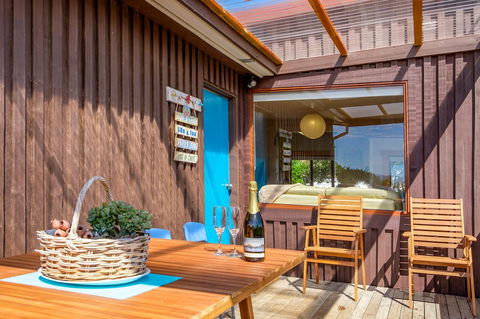 Aqua Beachfront! - Accommodation Port Hedland 1