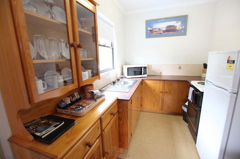 The Fox And Hounds Historic Hotel - Accommodation Port Hedland 4