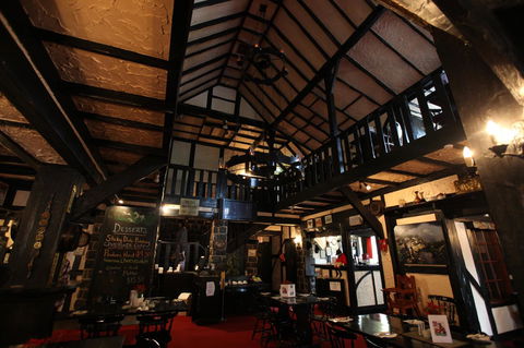 The Fox And Hounds Historic Hotel - Accommodation Port Hedland 36