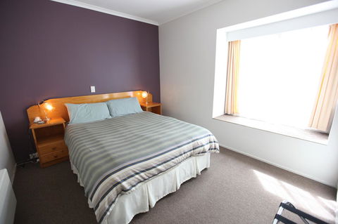 The Fox And Hounds Historic Hotel - Accommodation Port Hedland 12